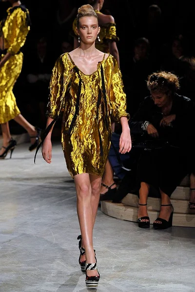 Look 39